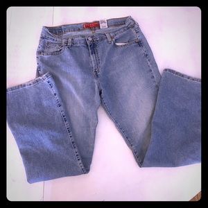 Levi’s Nouveau Boot Cut Jeans, 515 Stretch